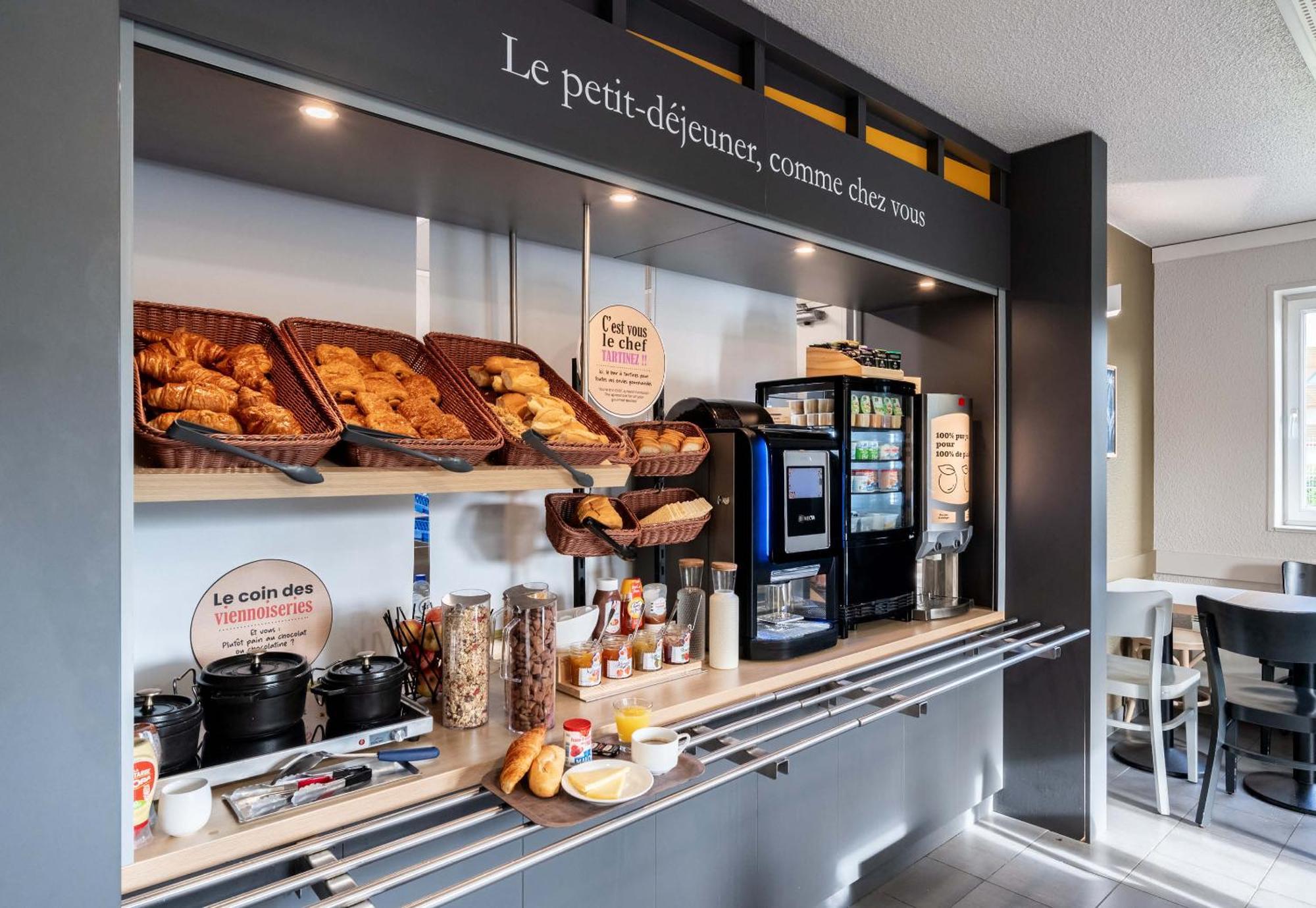 B&B Hotel Lille Lezennes Stade Pierre Mauroy Εξωτερικό φωτογραφία