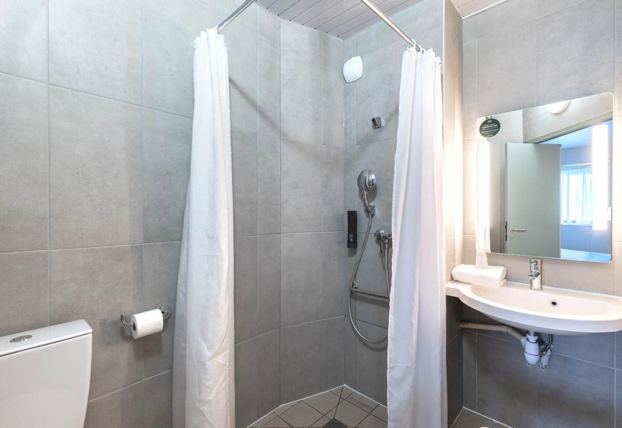 B&B Hotel Lille Lezennes Stade Pierre Mauroy Εξωτερικό φωτογραφία